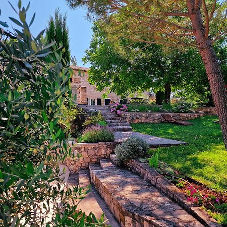 Stancija Ruseti Bed & Breakfast Oprtalj Exterior photo