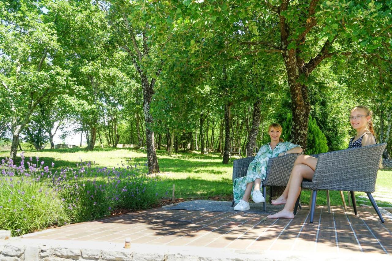 Stancija Ruseti Bed & Breakfast Oprtalj Exterior photo