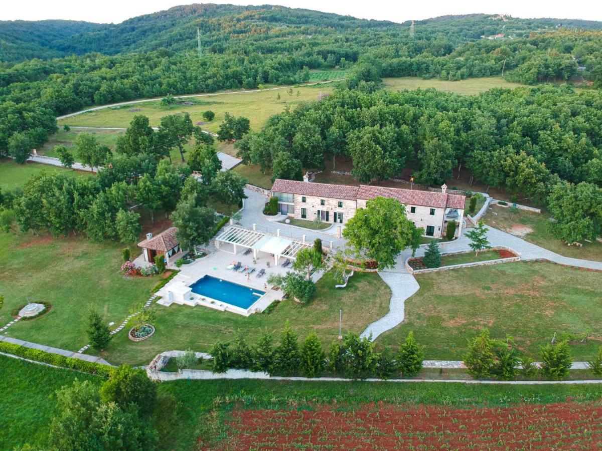 Stancija Ruseti Bed & Breakfast Oprtalj Exterior photo
