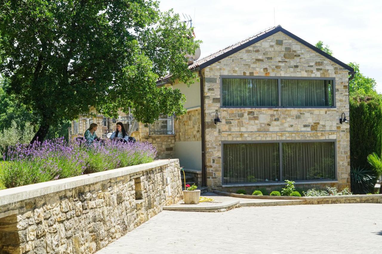 Stancija Ruseti Bed & Breakfast Oprtalj Exterior photo
