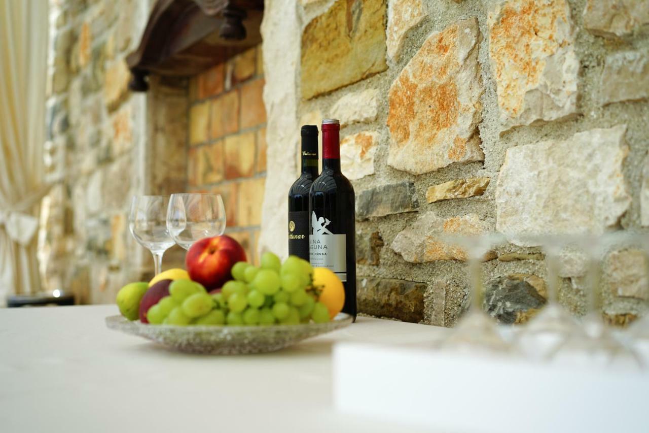Stancija Ruseti Bed & Breakfast Oprtalj Exterior photo
